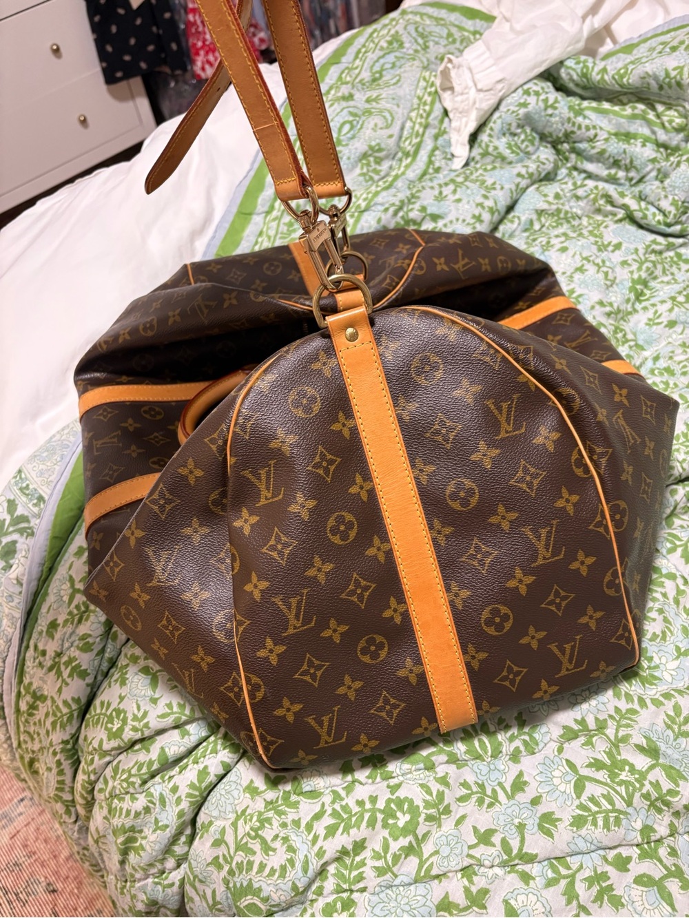 Louis Vuitton Keepall Duffel 55 - Picture 4 of 9